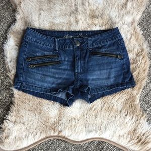 American Eagle jean shorts.